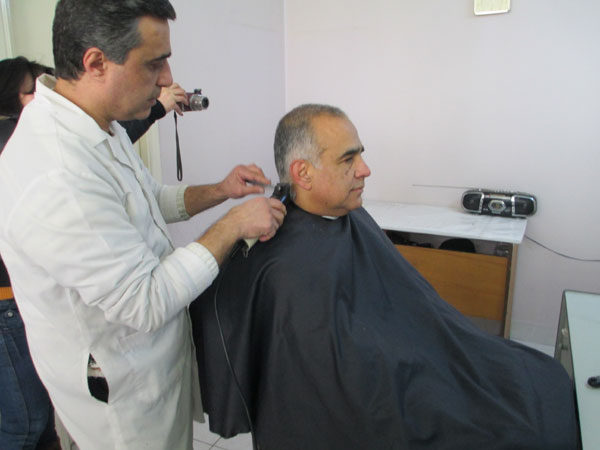 Raffi Hovhannisyan Had His Hair Cut in a Random Salon