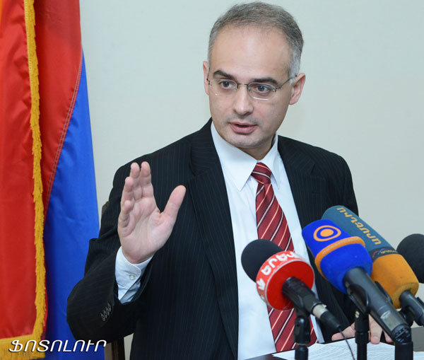 Levon Zurabyan’s hypothesis. “Serzh Sargsyan has sent a message to his team that he is not a completed figure.”