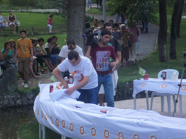 The longest hot dog in Armenia