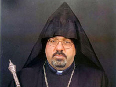 Patriarch of Jerusalem to His Holiness: “MotherChurch does not need heel lickspittles”