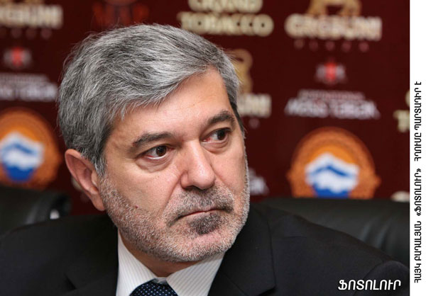 “Armenia went to Moscow to ask Putin to let us join the Customs Union, this is humiliating.”