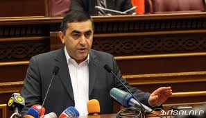 Rustamyan is sorry for Postanjyan