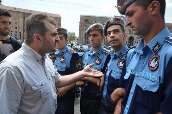 The Police and lyric poet’s “goofing around” according to Argishti Kiviryan (Video)