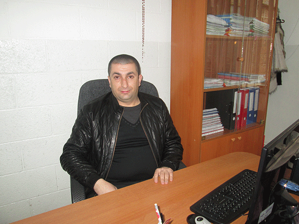 “Is Levon Ter-Petrosyan or Raffi Hovhannisyan poor?” Political scientist
