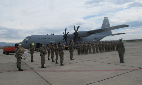 Armenian Troops Depart for Training in Europe