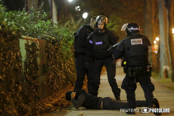 Police detain three people in anti-terror raids in Brussels