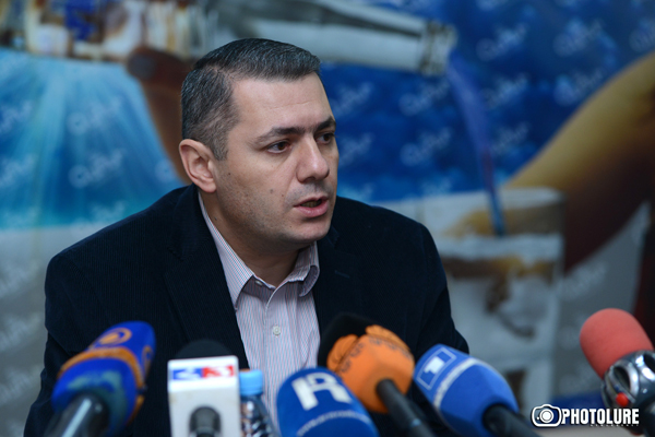 Sergey Minasyan sees contradictions in the first two sentences of the Minsk Group statement