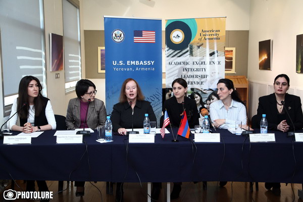 U.S. Embassy’s Fourth Annual Women’s Mentoring Program Launched in AUA