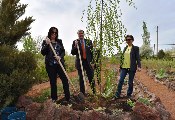 Armenia Tree Project Plants Five Millionth Tree with US Ambassador Richard Mills
