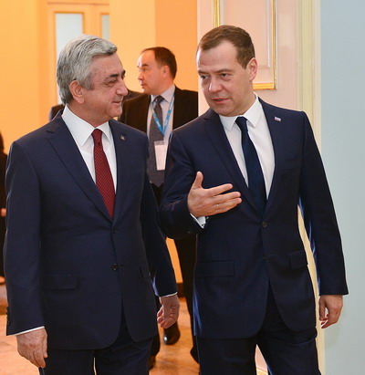 Sarksian, Medvedev discuss Karabakh, bilateral relations