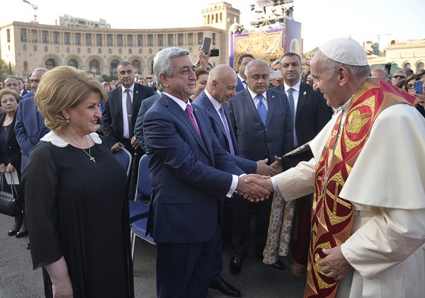 Serzh Sargsyan was present at the Ecumenical ceremony and the Prayer for Peace at the Republic Square