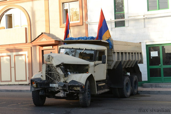 Armenian Gunmen ‘Agree’ To Free Hostages