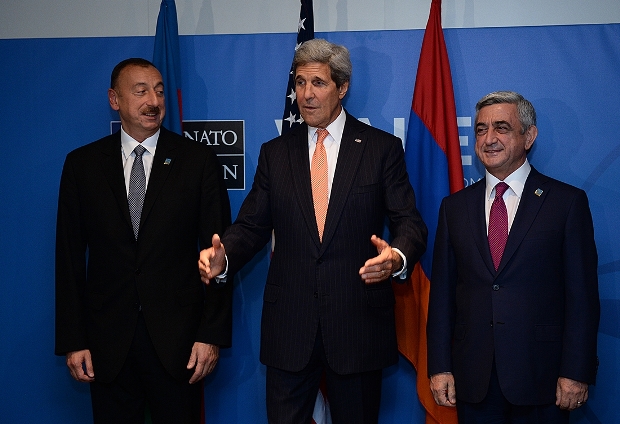 John Kerry urges Presidents of Armenia and Azerbaijan to continue peaceful process