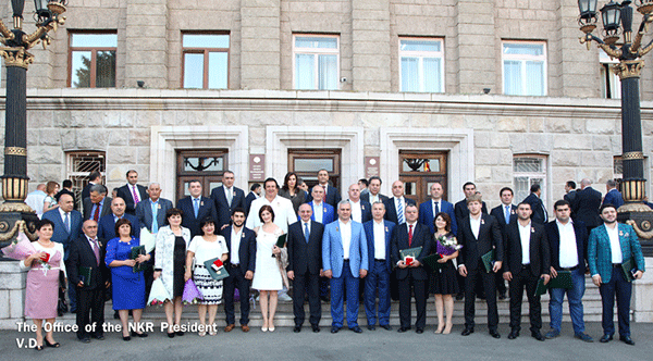 А solemn awarding ceremony took place at the Artsakh Republic President’s residence in connection with the 25th anniversary of the NKR proclamation