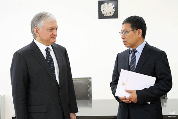 Edward Nalbandian received the Ambassador of China