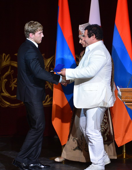 Little Armenia awarded big prizes to its Olympians