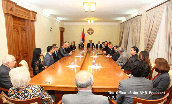 Bako Sahakyan received a group of doctors arrived from the Fresno city