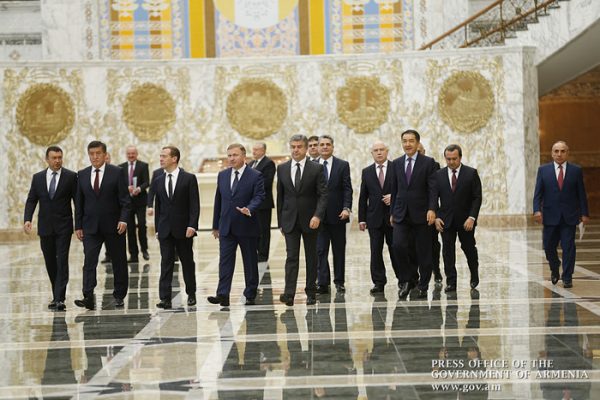 Prime Minister Karapetyan Attends CIS Council of Heads of Government Meeting: Belarus President Receives Heads of Delegations