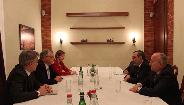NKR Foreign Minister met with the EU Special Representative
