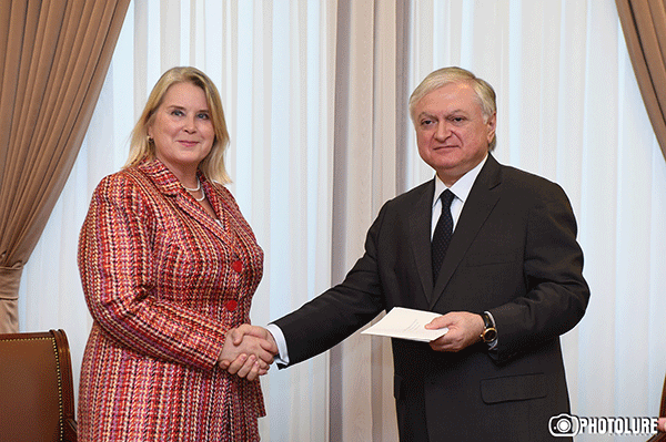 The newly-appointed Ambassador of Finland handed over the copies of her credentials to the Foreign Minister of Armenia
