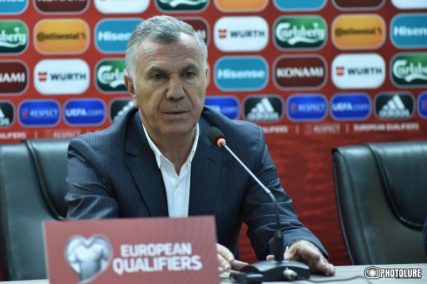 Armenian soccer team manager resigns