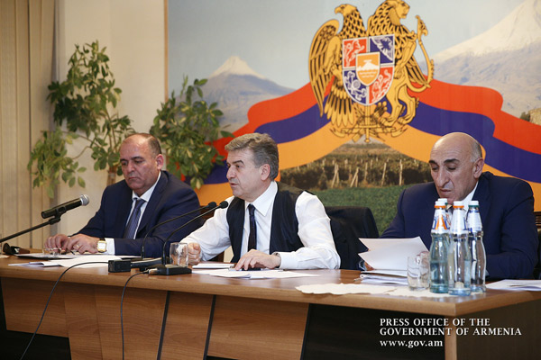 “Funds will go to those projects producing maximum effect with minimal cost” – PM discusses development prospects with community leaders in Vayots-Dzor and Ararat Marzes