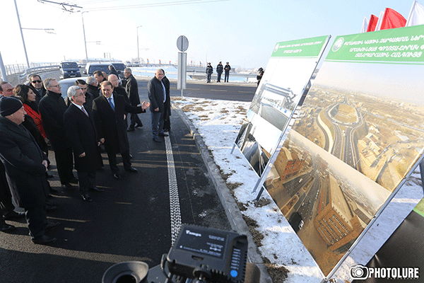 President familiarized with the process of implementation of the road construction projects in Yerevan