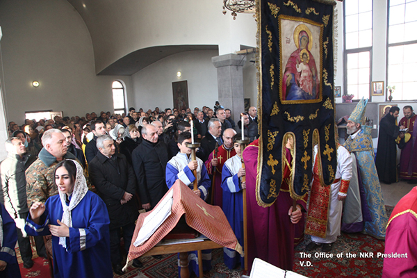 Bako Sahakyan partook in the Divine Liturgy