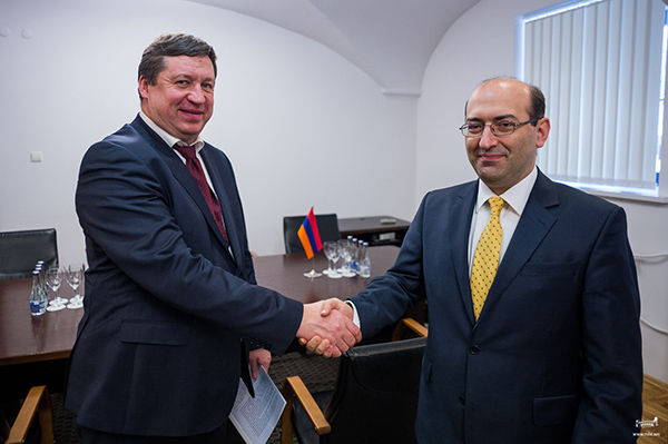 Ambassador Mkrtchyan’s meeting with Lithuania’s Minister of National Defense
