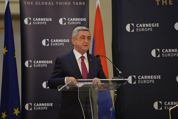President Sargsyan left on official visit to France