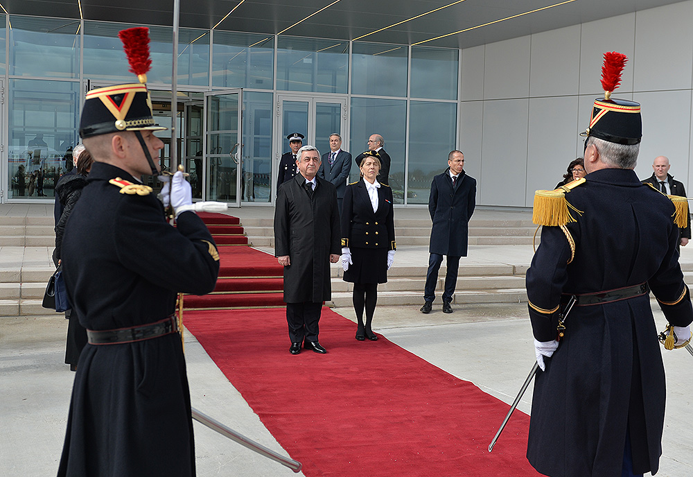 President Sargsyan started official visit to France