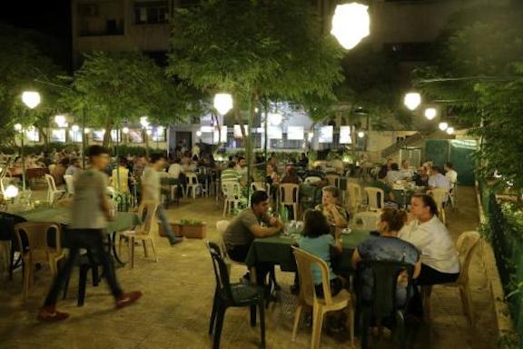 War-Damaged Armenian Cafe Reopens in Aleppo