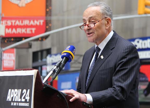 Top Senate Democrat Chuck Schumer Backs Armenian Genocide Resolution