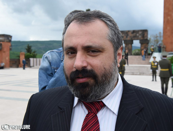 ‘We do not want anyone to be killed, but war requires defense,’ Davit Babayan
