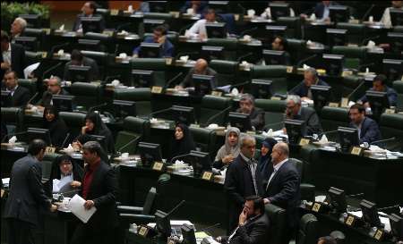 Iranian Parliament obliges FM to identify US citizens sponsoring terrorism