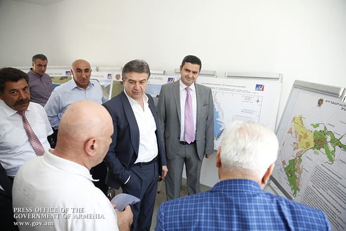 PM inspects construction of Vedi Reservoir and holds consultation in Ararat Marz