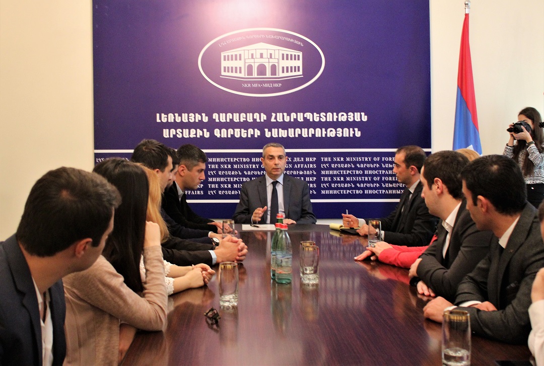 Artsakh Foreign Minister Received Lecturers and Students of Yerevan State University