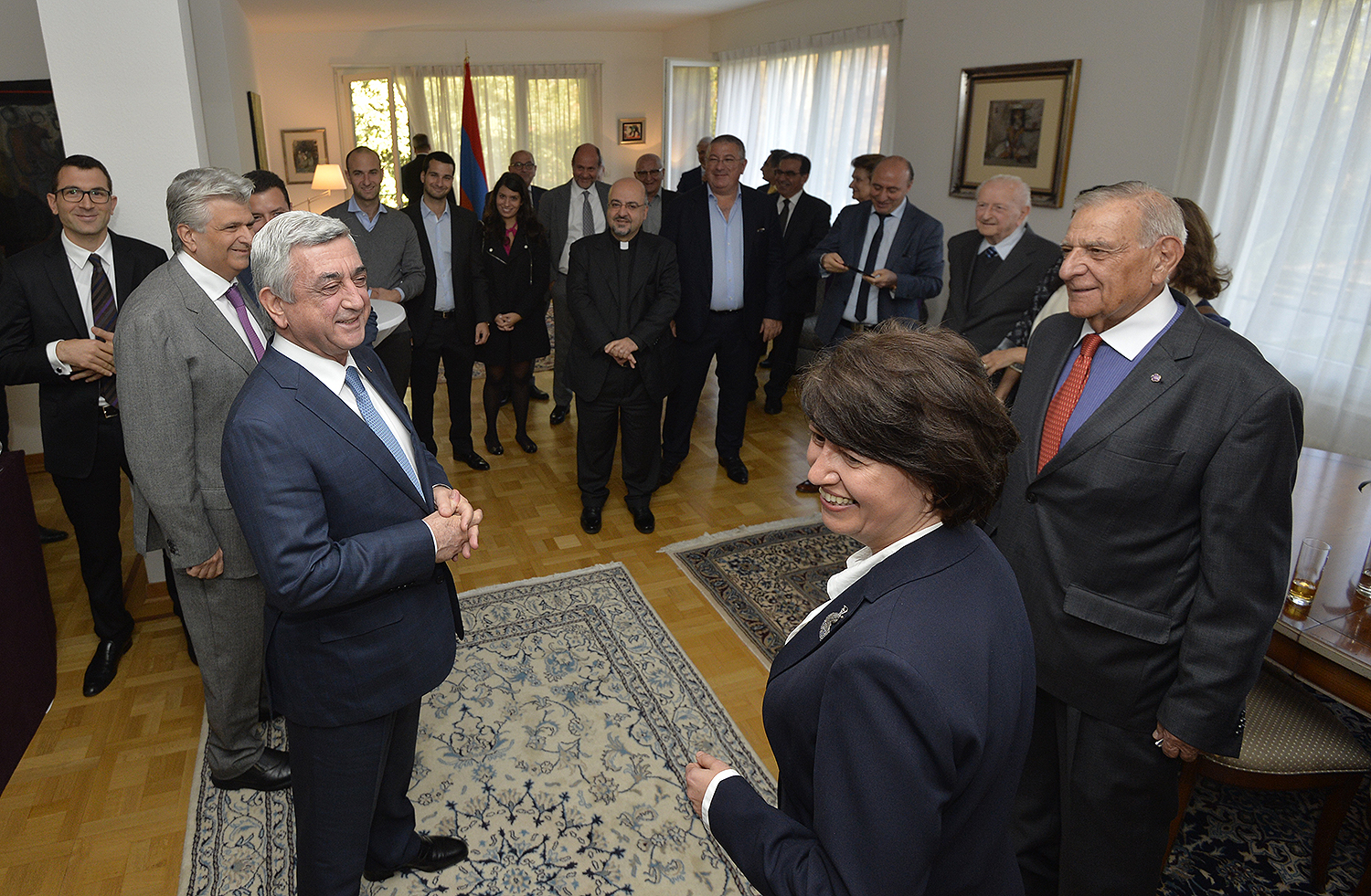 President meets with Armenian community in Geneva