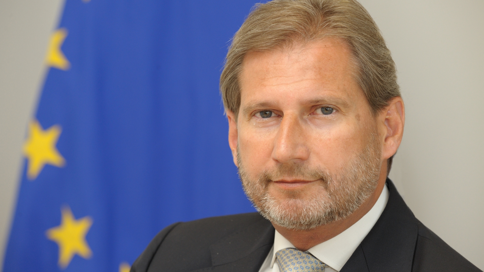 Hahn visits Armenia in preparation for Eastern Partnership Summit