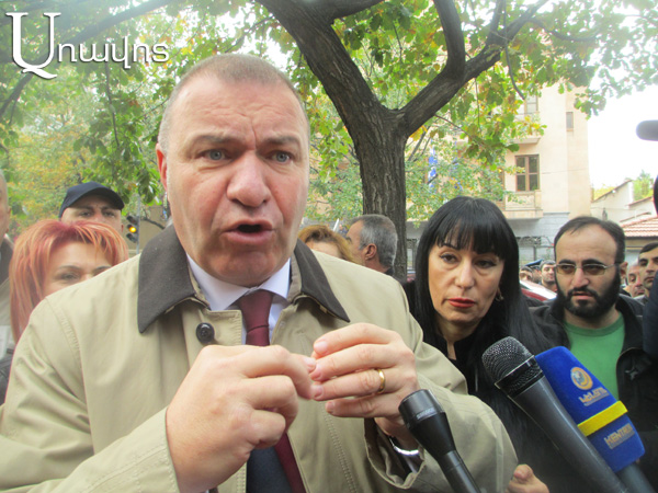 ‘You should have no problem’: Melkumyan to protesting tradesmen