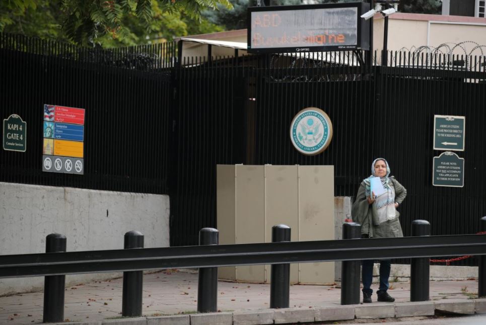 U.S., Turkey Suspend Visa Services amid Growing Tensions