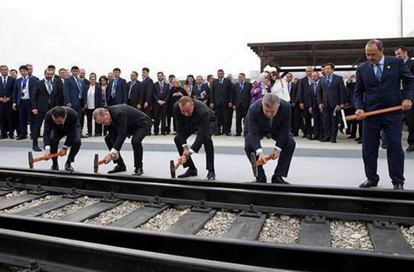 Robert Kocharyan assured construction of Baku-Tbilisi-Kars railway never to start: ‘168 hours’