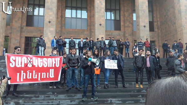 ‘Deferment is to be’: YSU student strike: students want to talk to Levon Mkrtchyan