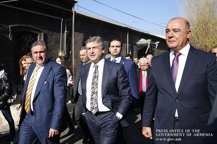 PM takes inspection tour of Kumayri Historical Center, holds consultation at Gyumri Town Hall