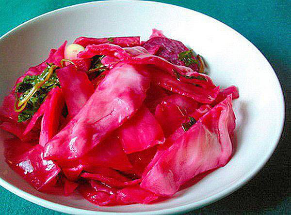Sour cabbage comprises 2 types of vitamin C