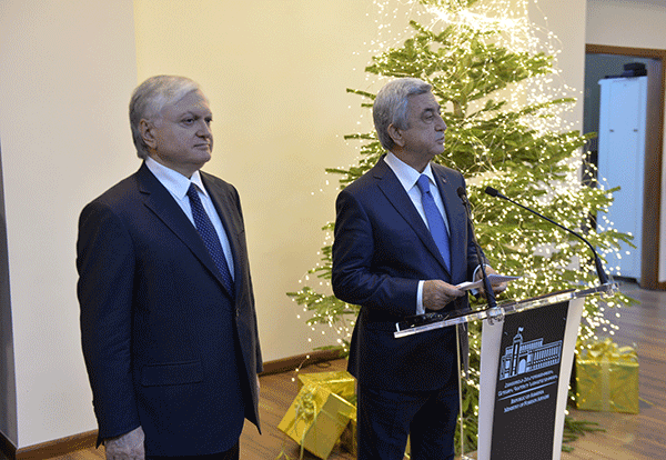 President Attends Foreign Affairs Ministry-hosted Reception on New Year and Christmas Holidays