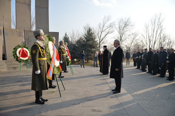 President Serzh Sargsyan visited the Erablur Pantheon