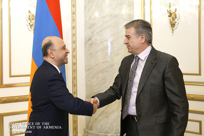 Prime Minister, Haigazian University rector discuss educational programs and strengthening of Armenia-Diaspora ties