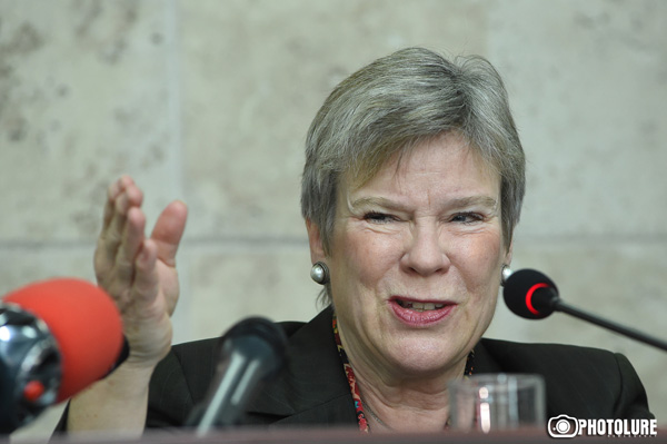 ‘NATO hopes to see a new stage in resolving the conflict’: Rose Gottemoeller in Yerevan