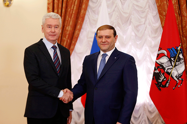 Yerevan Mayor Taron Margaryan meets with Moscow Mayor Sergey Sobyanin
